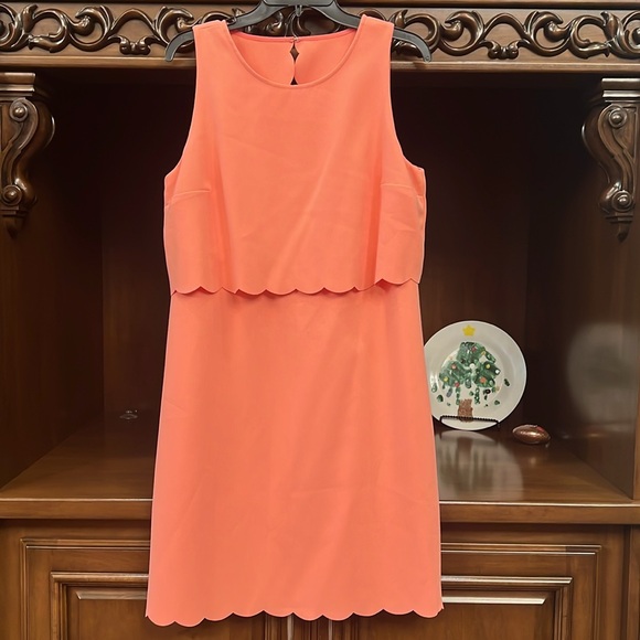 Scallop pink dress - Picture 3 of 7